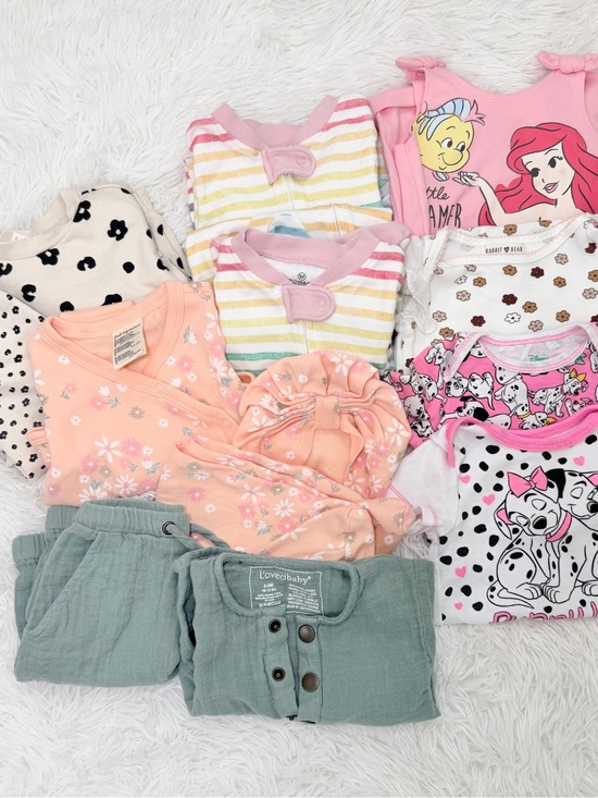 The Honest Company Other - Love & Baby Peach Floral Baby Pajama Set with Green Pants